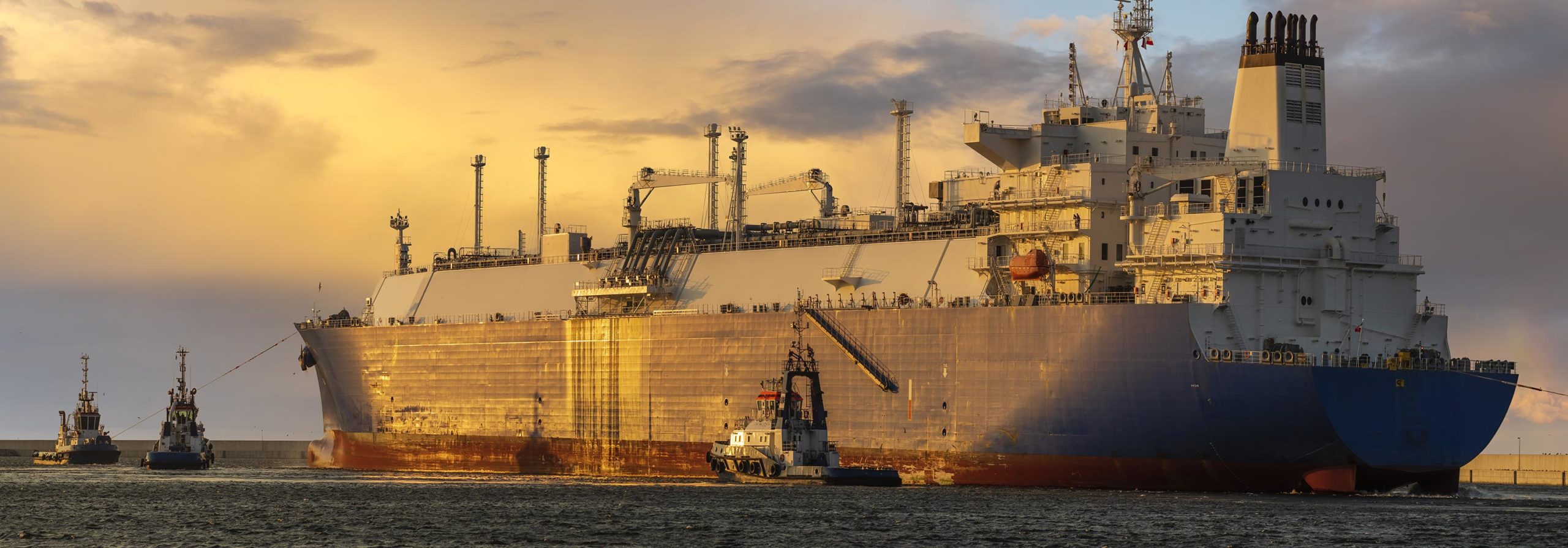 LNG Investment Swings to North America – Global Capex to Total $284 billion
