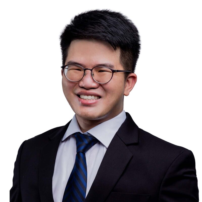 Lee Ying Kun, Analyst